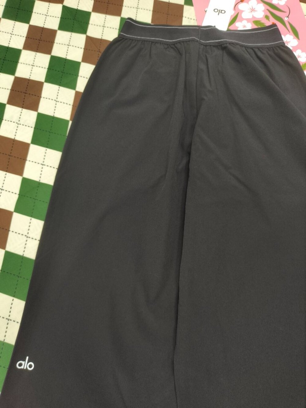 Alo Yoga Black XS Suit Up Trouser NWT (Regular) - Suitable for all seasons🌱🍂 - Picture 6 of 7